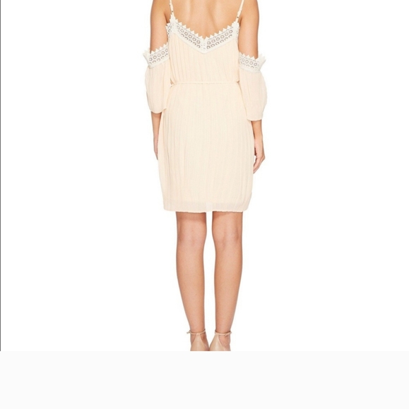 Romeo Juliet pleated Cold Shoulder Lace Trim Dress - Picture 3 of 13